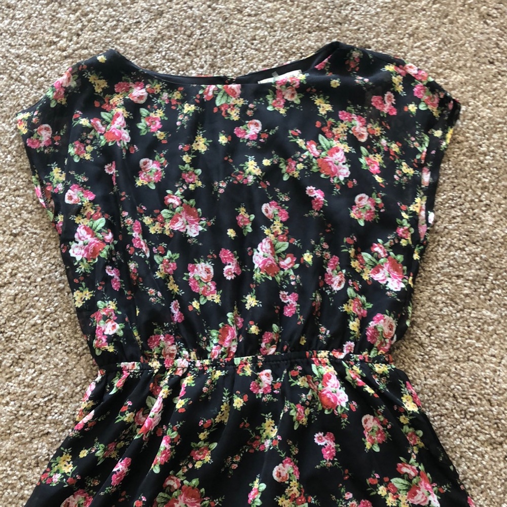Dress - Picture 2 of 3